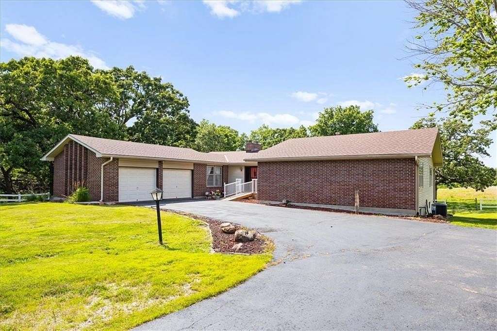 8.4 Acres of Land with Home for Sale in Bonner Springs, Kansas