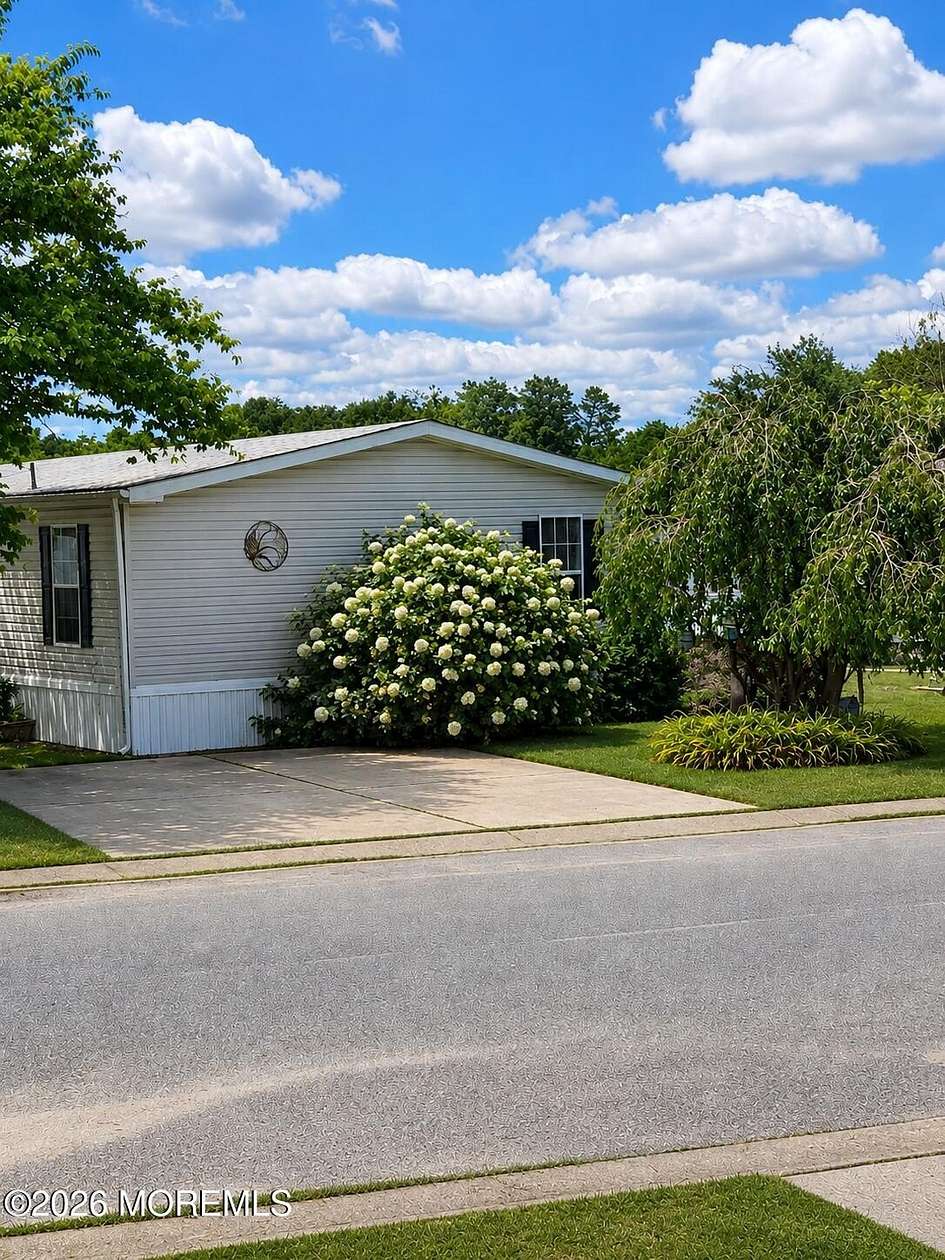 1.67 Acres of Land with Home for Sale in Toms River, New Jersey