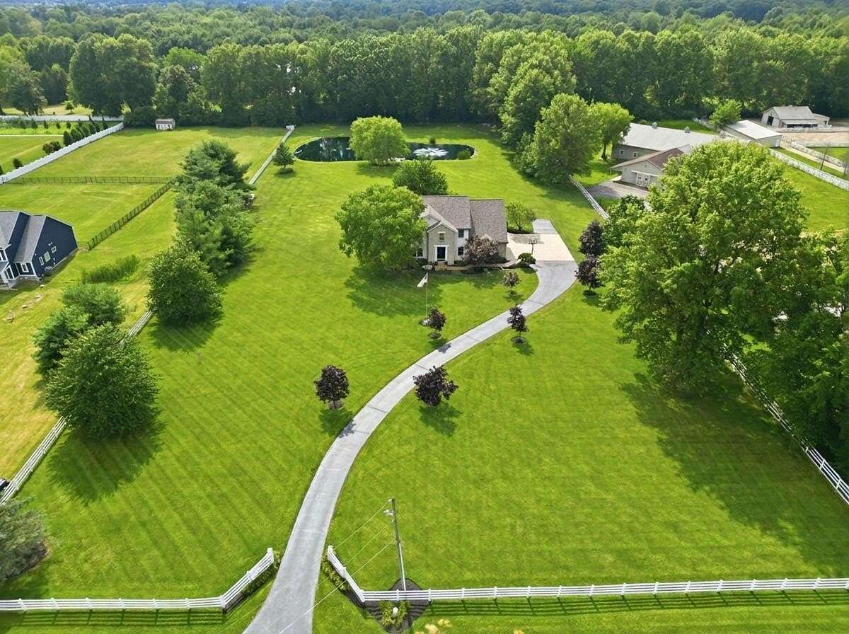 4.4 Acres of Land with Home for Sale in Blacklick, Ohio