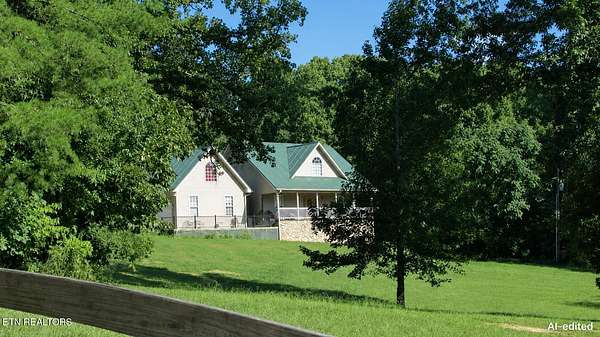2 Acres of Land with Home for Lease in Louisville, Tennessee
