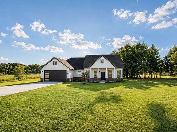 2.77 Acres of Land with Home for Sale in Quinlan, Texas