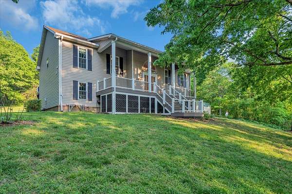 27 Acres of Recreational Land with Home for Sale in Watertown, Tennessee