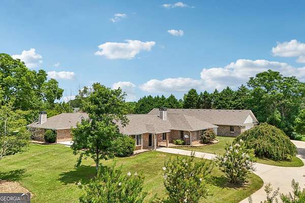2.5 Acres of Land with Home for Sale in Concord, Georgia