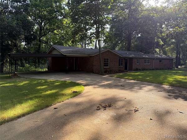 2 Acres of Land with Home for Sale in Montgomery, Alabama