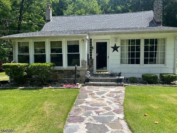12.3 Acres of Land with Home for Lease in West Milford Township, New Jersey