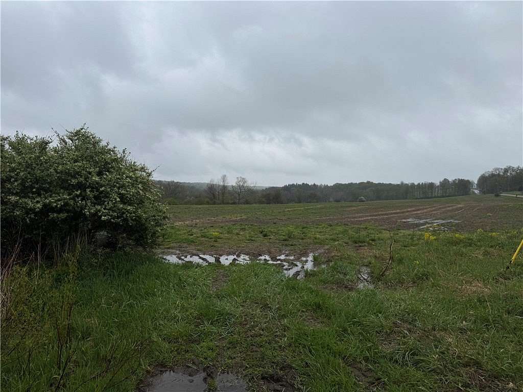 82.3 Acres of Recreational Land for Sale in Waterford Township, Pennsylvania