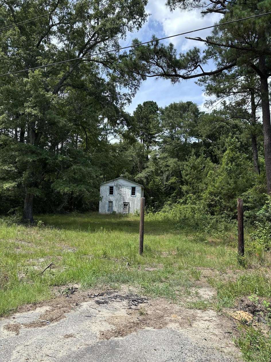 0.9 Acres of Residential Land for Sale in Cross, South Carolina