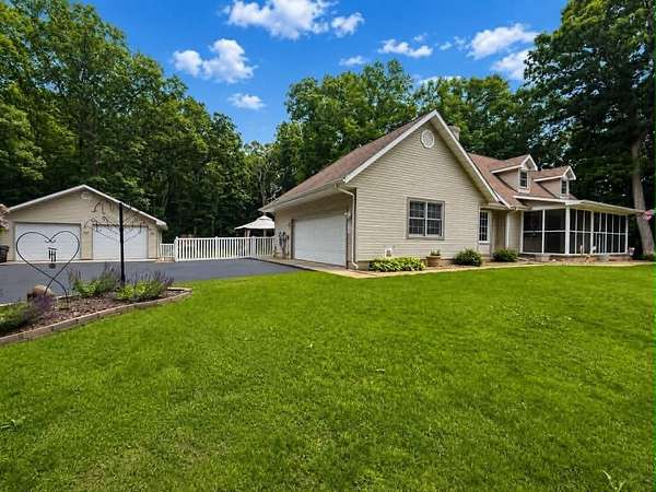 3.1 Acres of Land with Home for Sale in Valparaiso, Indiana