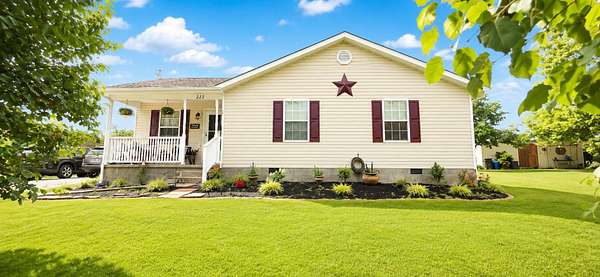 1.6 Acres of Land with Home for Sale in Junction City, Kentucky