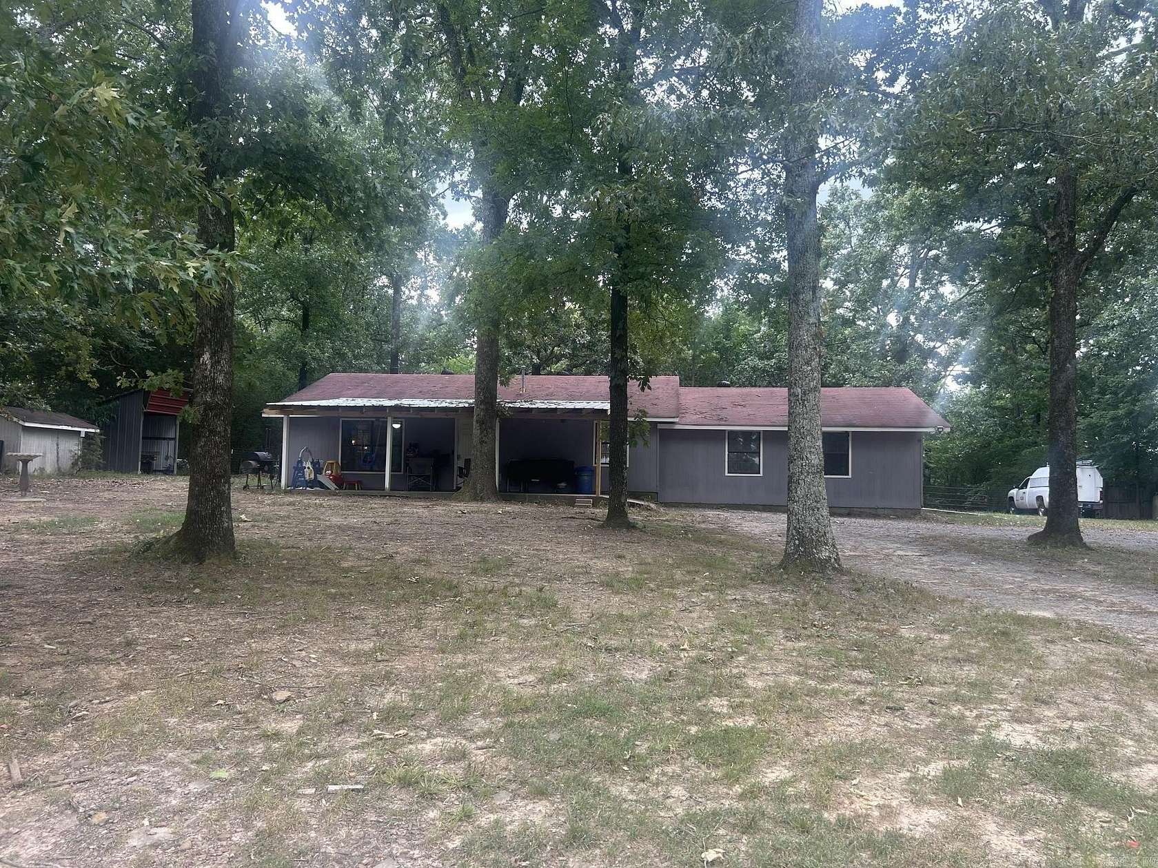 3.1 Acres of Land with Home for Sale in Greenbrier, Arkansas