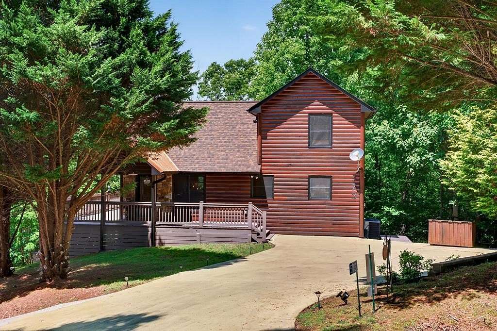 1.52 Acres of Land with Home for Sale in Blue Ridge, Georgia