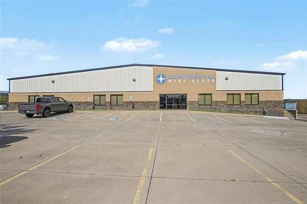 2.83 Acres of Improved Commercial Land for Sale in Jenks, Oklahoma