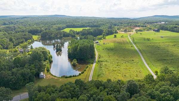 3.65 Acres of Residential Land for Sale in Graysville, Tennessee