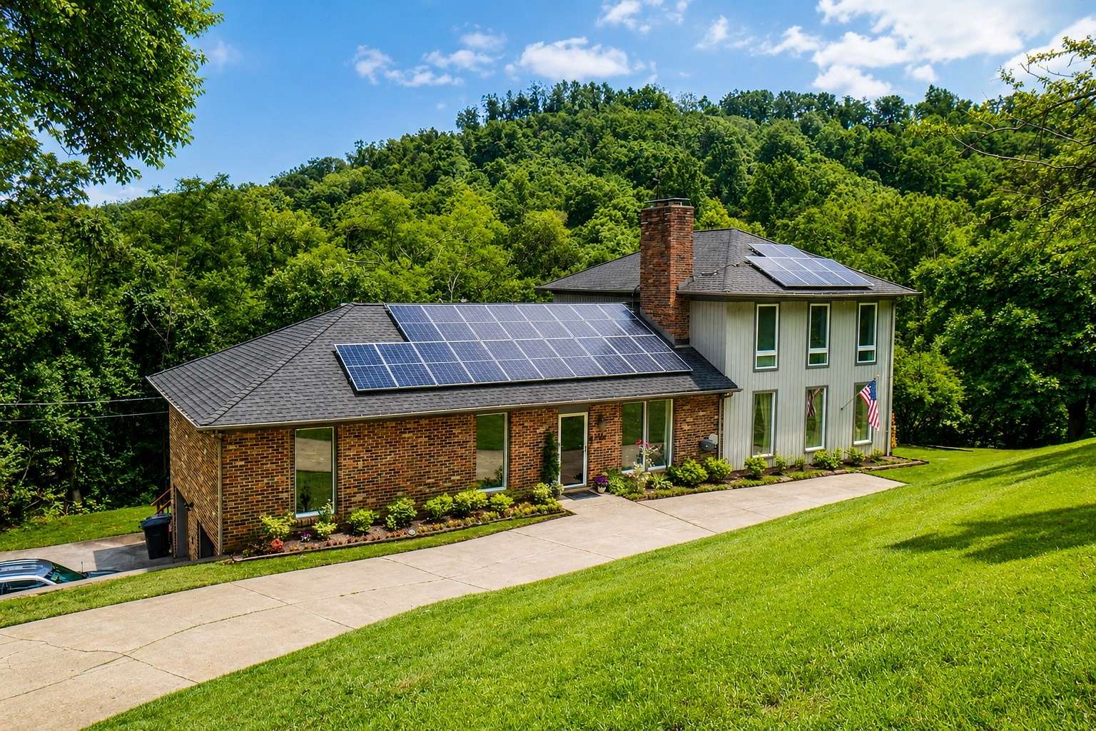 1.58 Acres of Land with Home for Sale in Nashville, Tennessee