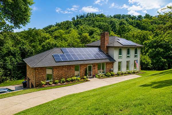 1.58 Acres of Land with Home for Sale in Nashville, Tennessee