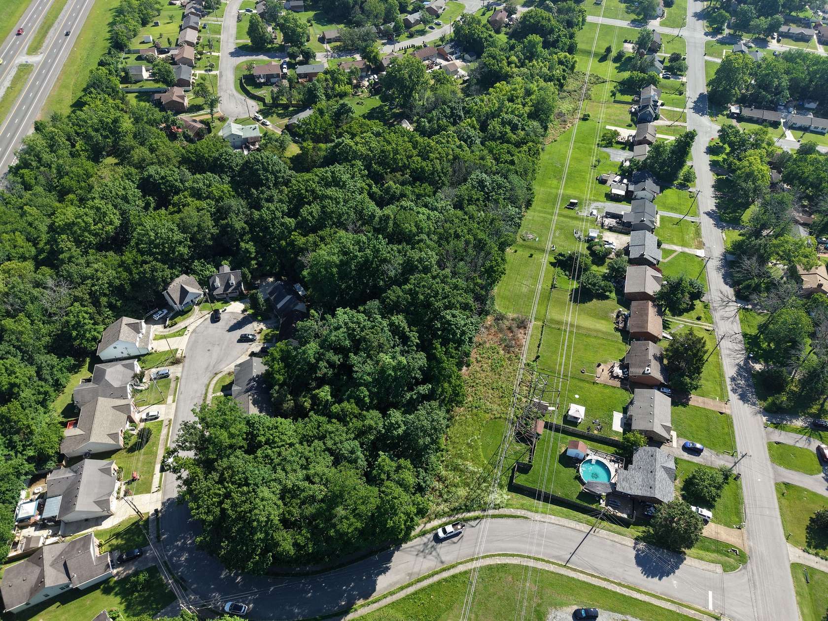 3.89 Acres of Residential Land for Sale in Hendersonville, Tennessee