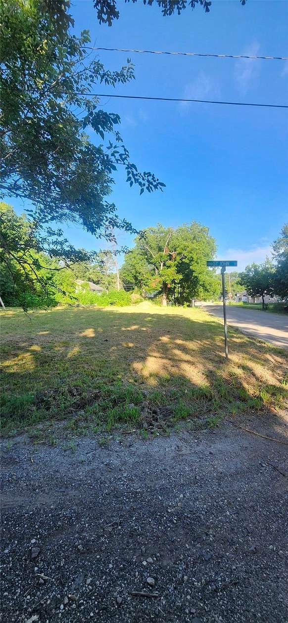 0.16 Acres of Residential Land for Sale in Greenville, Texas