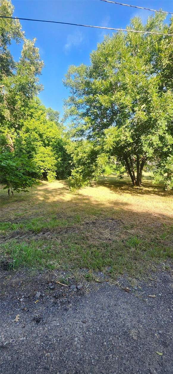 0.12 Acres of Residential Land for Sale in Greenville, Texas