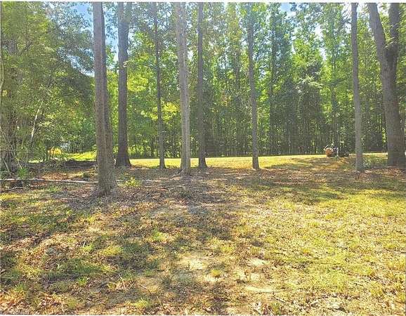 1.15 Acres of Residential Land for Sale in Seagrove, North Carolina