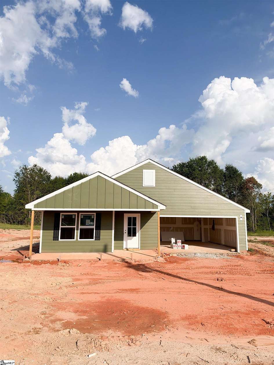 1.54 Acres of Land with Home for Sale in Gray Court, South Carolina