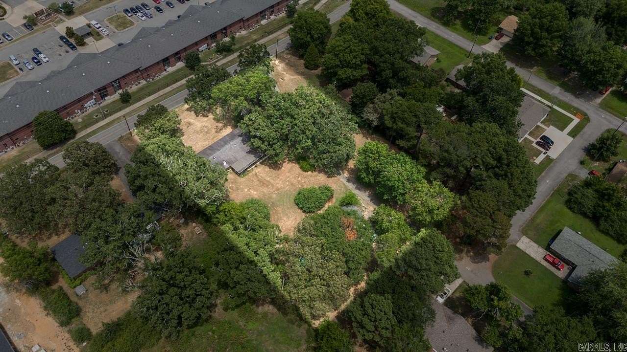 1.55 Acres of Improved Mixed-Use Land for Sale in Conway, Arkansas