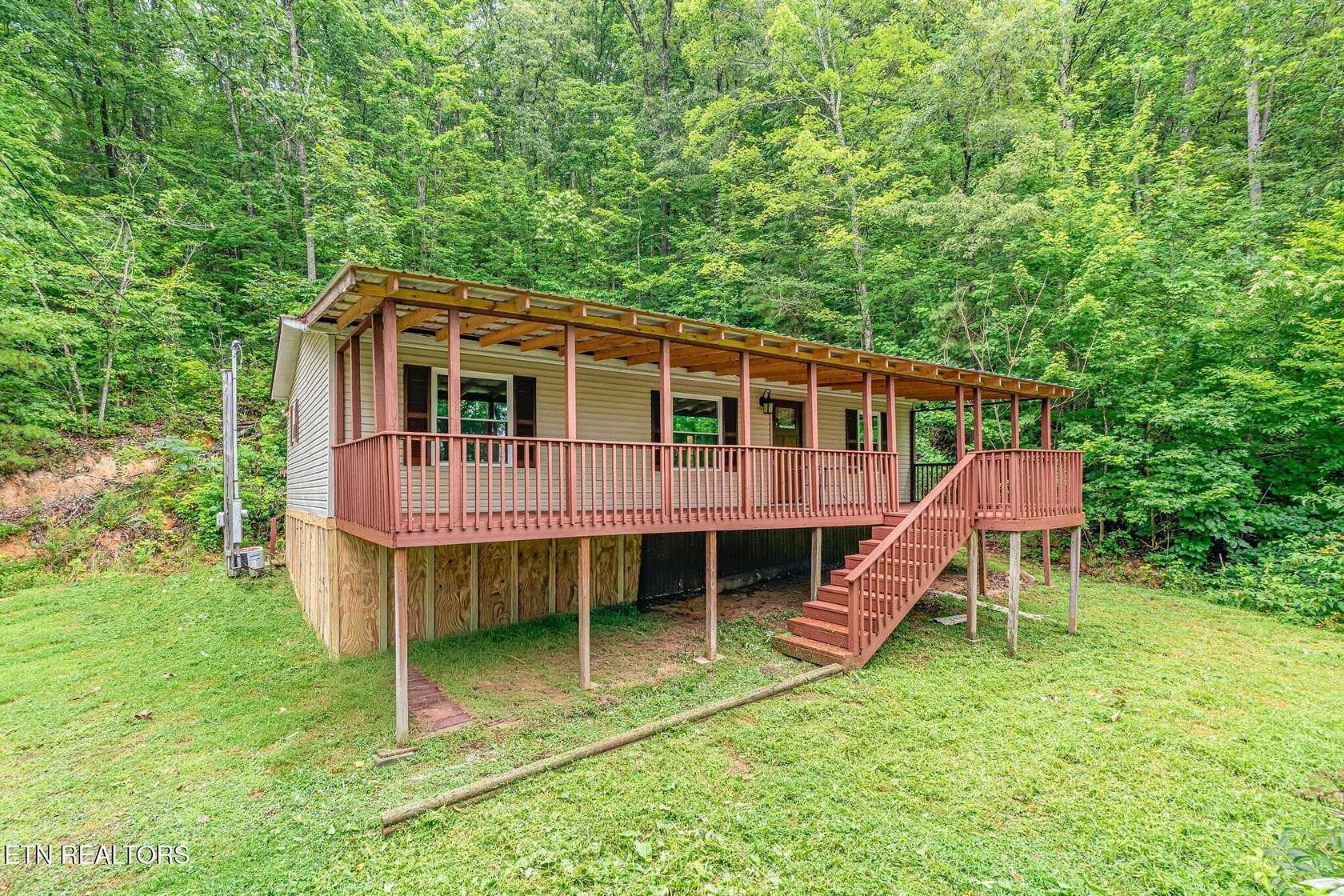 3.23 Acres of Land with Home for Sale in Harriman, Tennessee