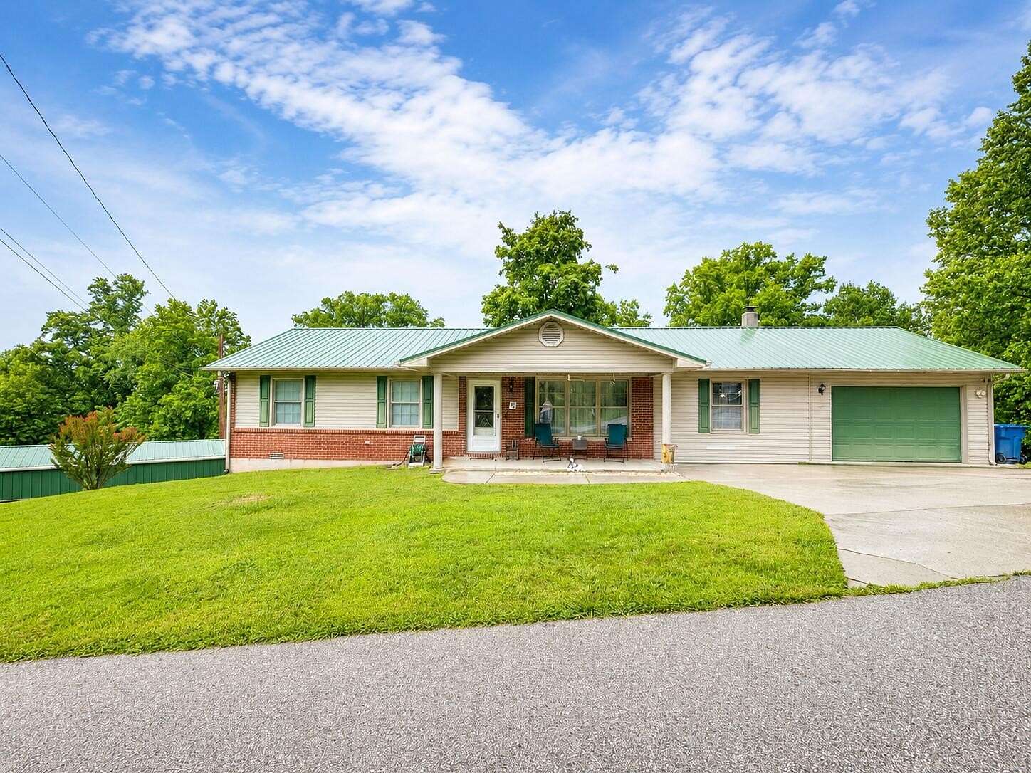 1.63 Acres of Land with Home for Sale in Stearns, Kentucky