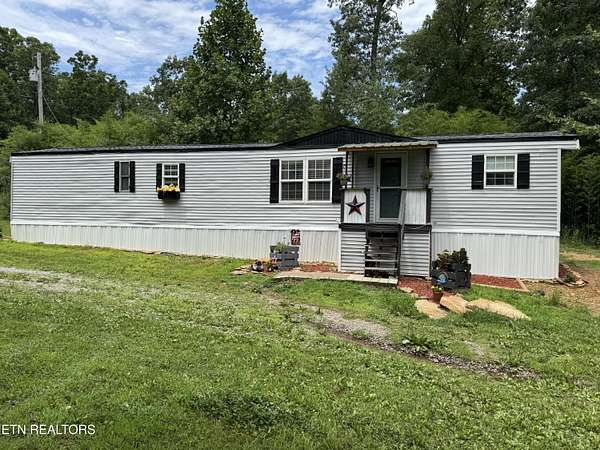4.15 Acres of Land with Home for Sale in Wilder, Tennessee