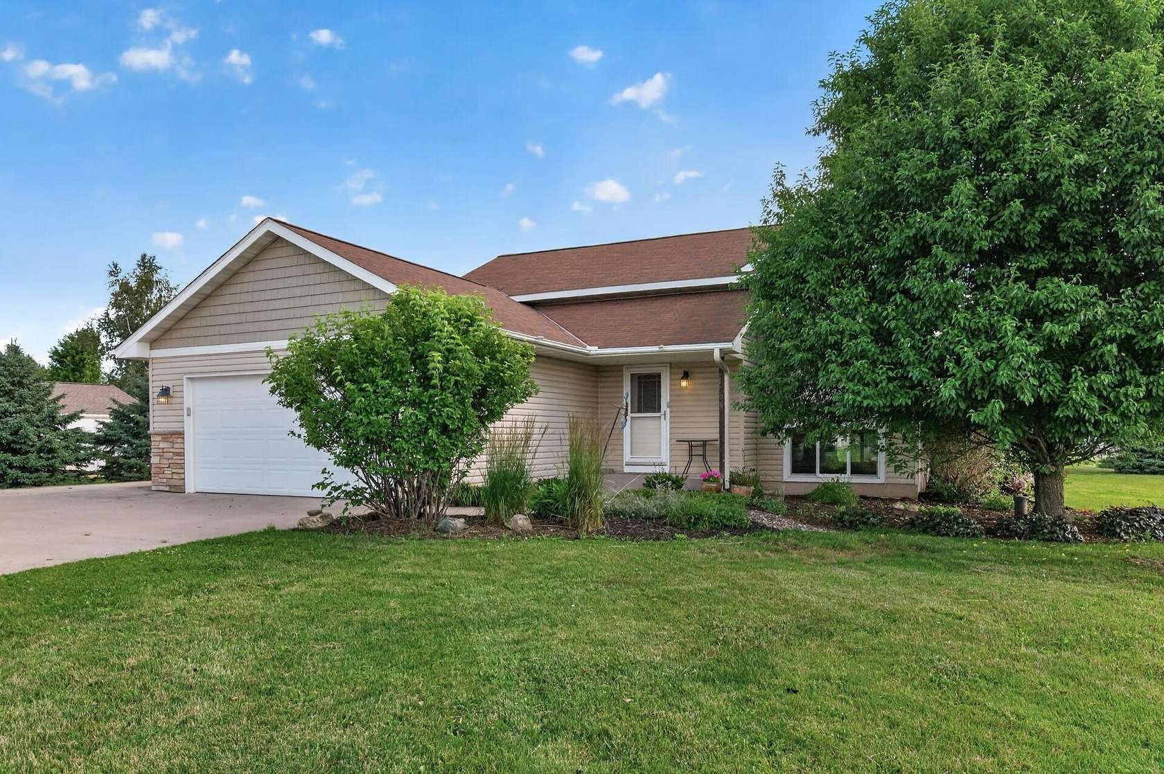 1.6 Acres of Land with Home for Sale in New Richmond, Wisconsin