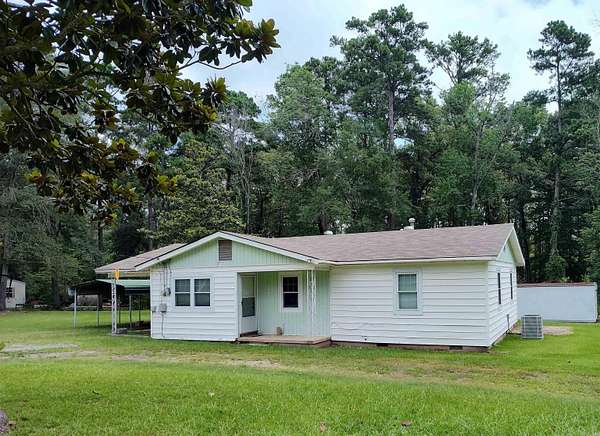 2.65 Acres of Land with Home for Sale in El Dorado, Arkansas