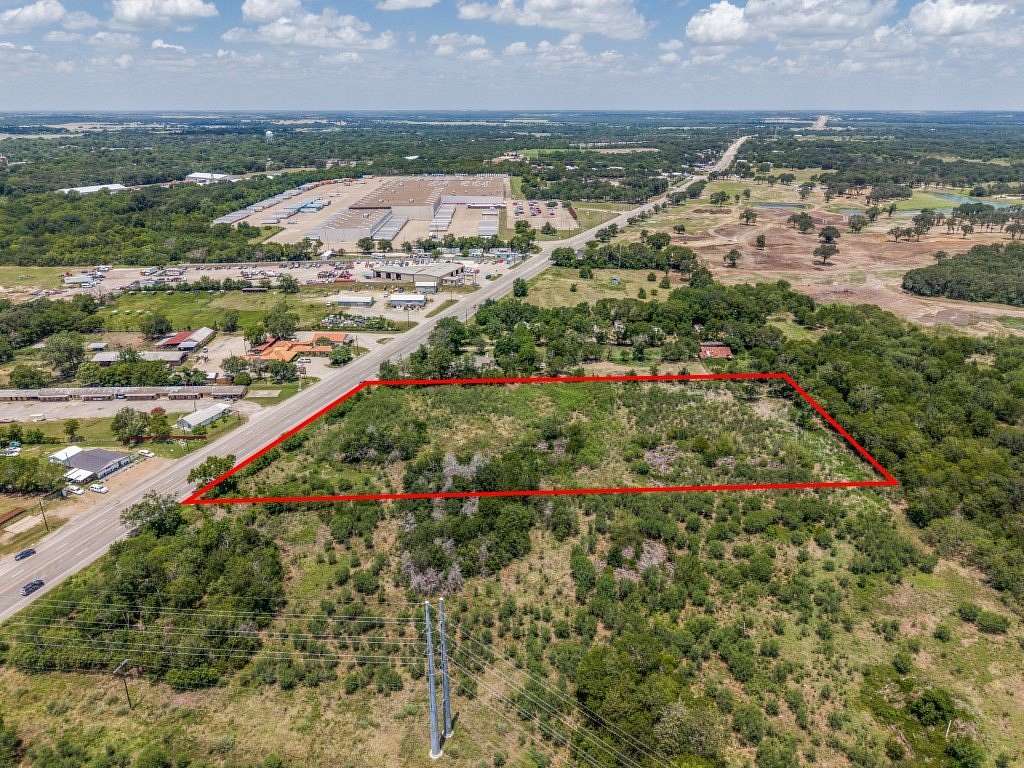 5 Acres of Mixed-Use Land for Sale in Corsicana, Texas