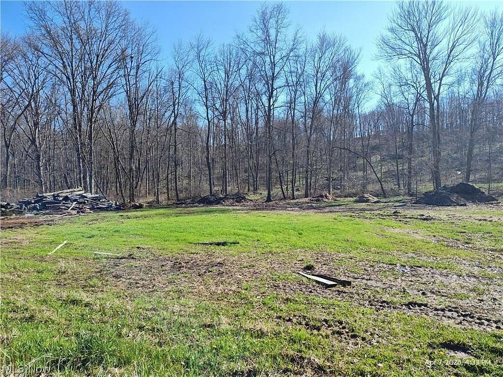 12 Acres of Recreational Land for Sale in Carrollton, Ohio