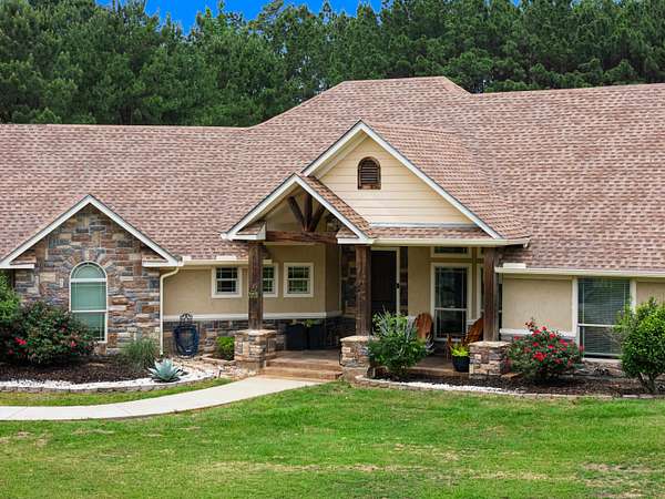 2.4 Acres of Land with Home for Sale in Diana, Texas