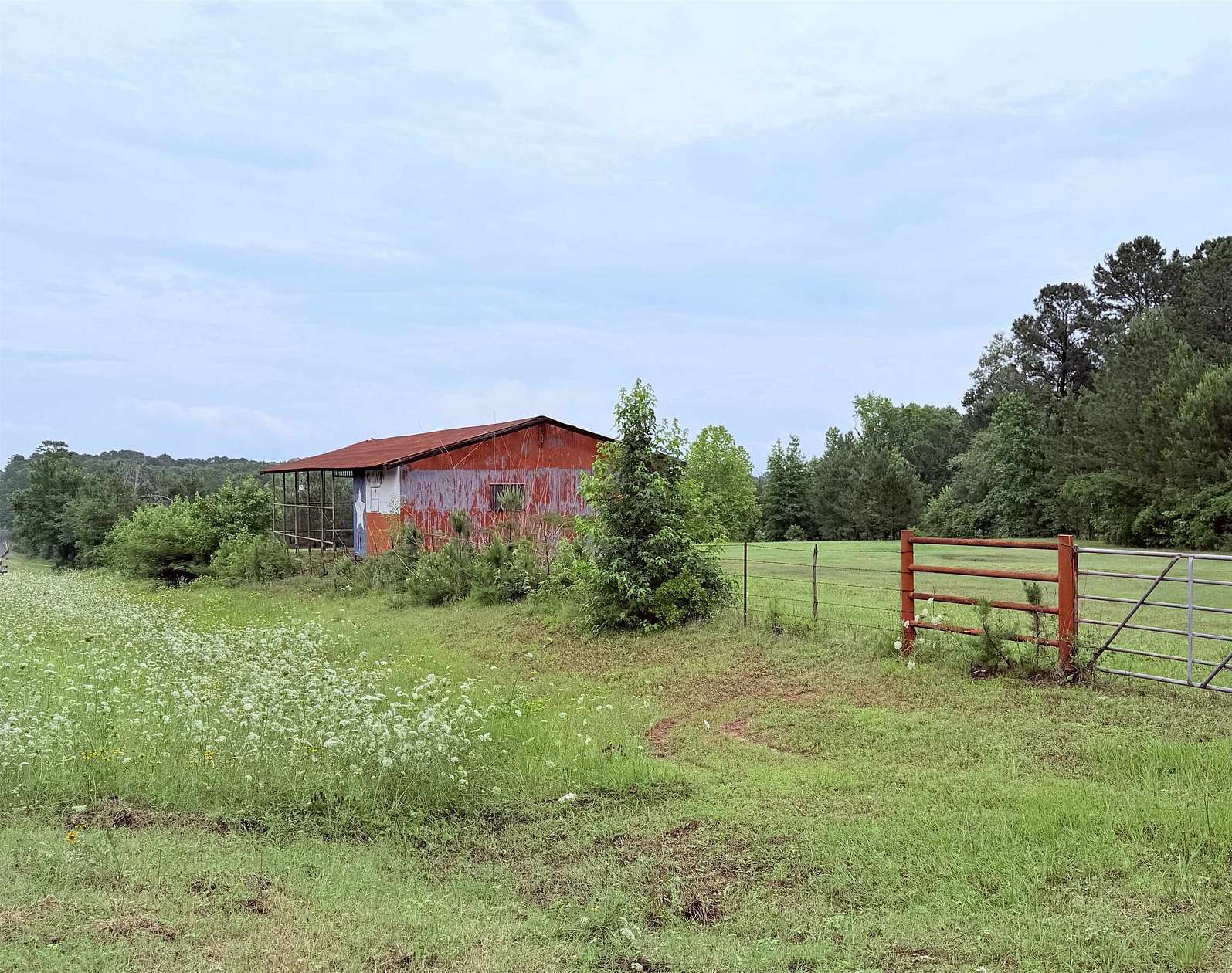 5 Acres of Mixed-Use Land for Sale in Tatum, Texas