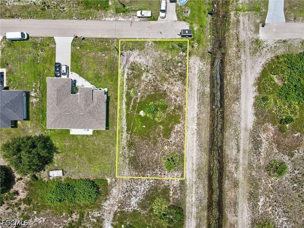 0.25 Acres of Residential Land for Sale in Lehigh Acres, Florida