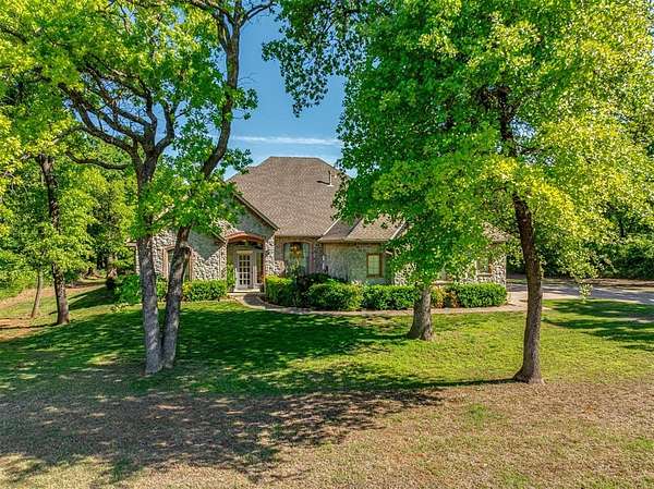1.5 Acres of Land with Home for Sale in Edmond, Oklahoma