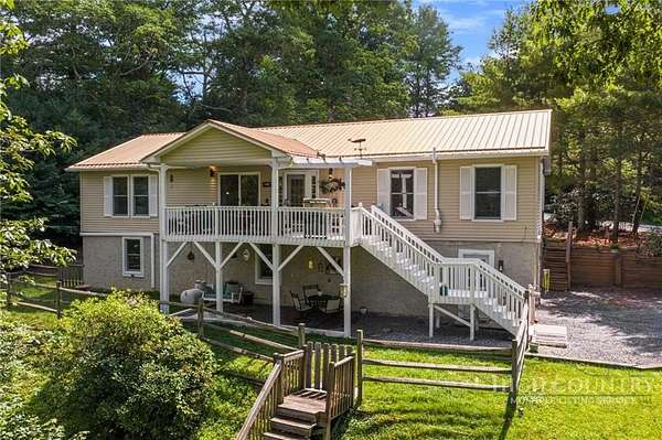 2.29 Acres of Land with Home for Sale in Newland, North Carolina