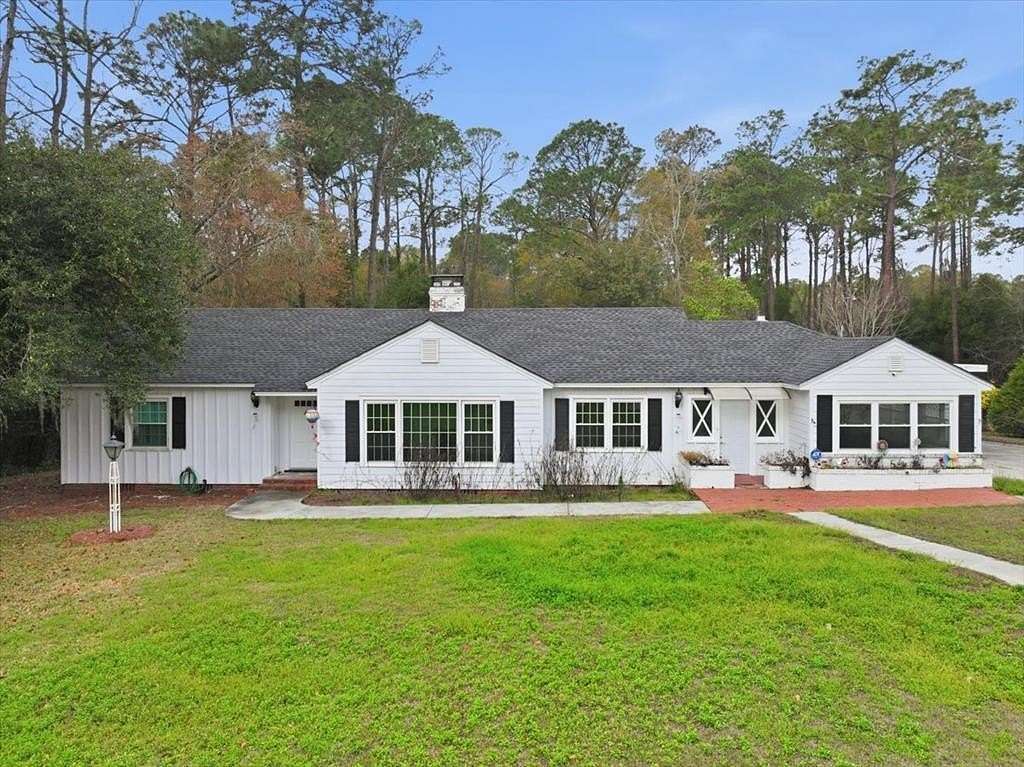 2 Acres of Land with Home for Sale in Moultrie, Georgia