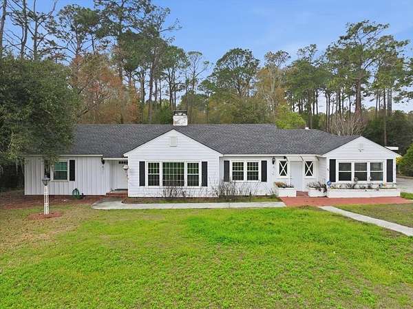2 Acres of Land with Home for Sale in Moultrie, Georgia