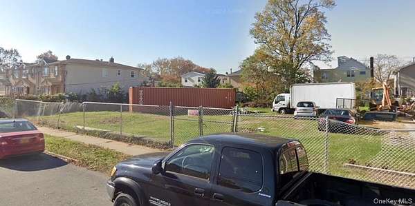 0.23 Acres of Residential Land for Sale in South Ozone Park, New York