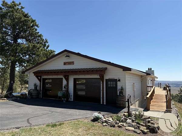 11.7 Acres of Land with Home for Sale in Billings, Montana