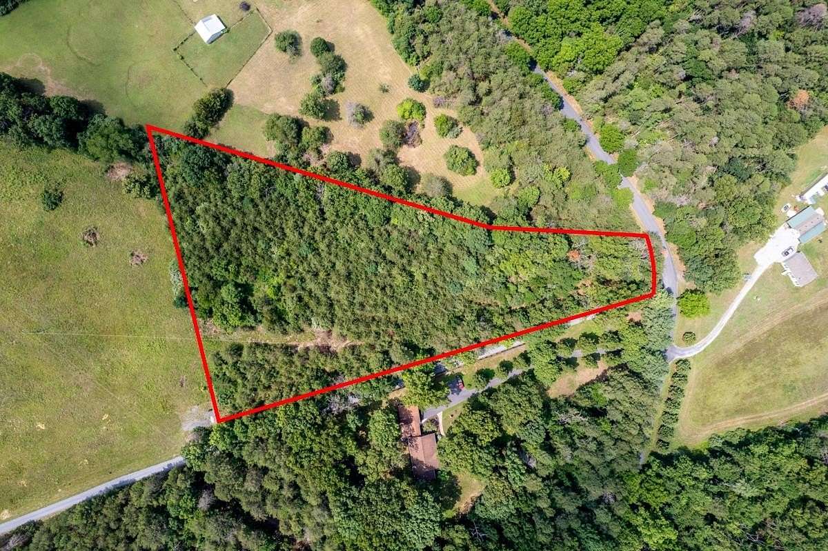 3.5 Acres of Residential Land for Sale in Grottoes, Virginia