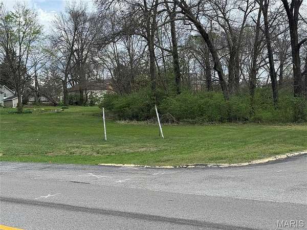 0.89 Acres of Land for Sale in Eureka, Missouri