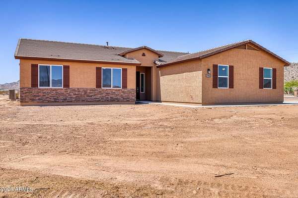 1.69 Acres of Land with Home for Sale in Maricopa, Arizona