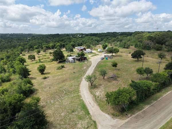 5.1 Acres of Residential Land for Sale in Moody, Texas