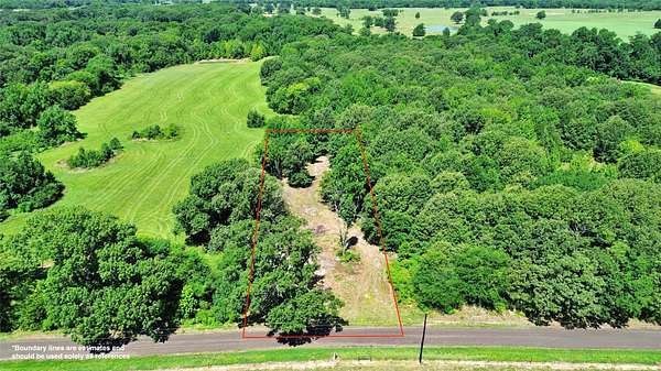 0.98 Acres of Residential Land for Sale in Como, Texas