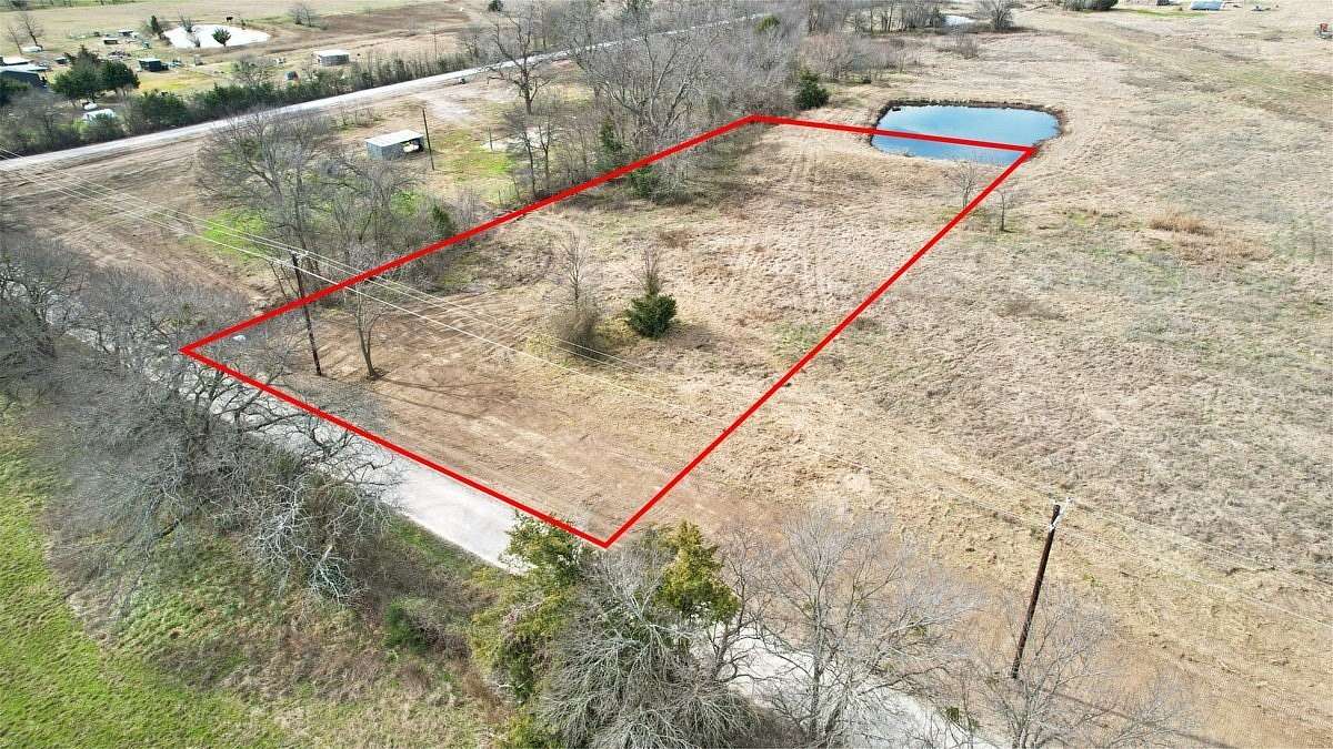 1.27 Acres of Residential Land for Sale in Celeste, Texas