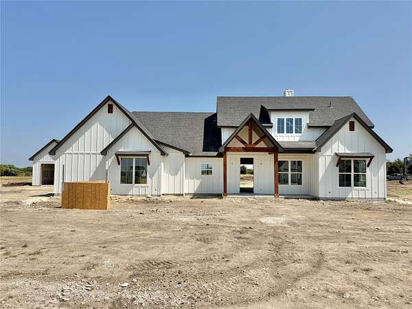 1.82 Acres of Land with Home for Sale in Weatherford, Texas