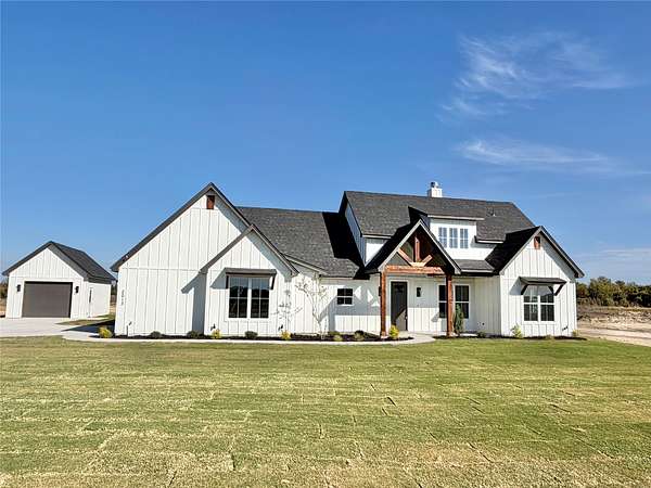 1.82 Acres of Land with Home for Sale in Weatherford, Texas