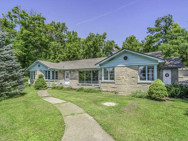 6 Acres of Land with Home for Sale in Ottawa, Illinois